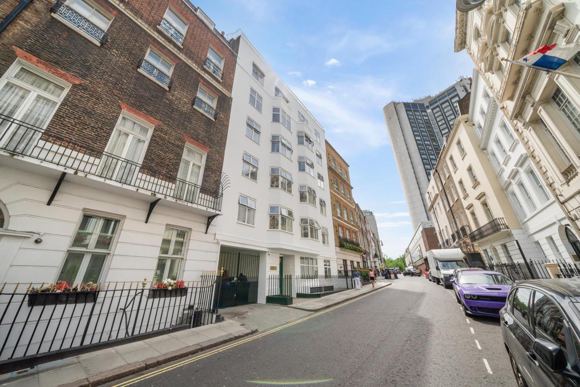 Apartment Exquisite 2-bedroom Luxury In Prestigious Mayfair H3 *